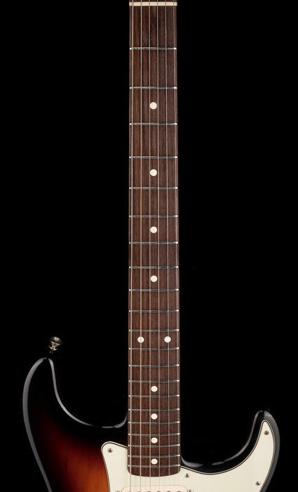 Used Fender American Vintage 1962 Stratocaster 3-Tone Sunburst with OHSC