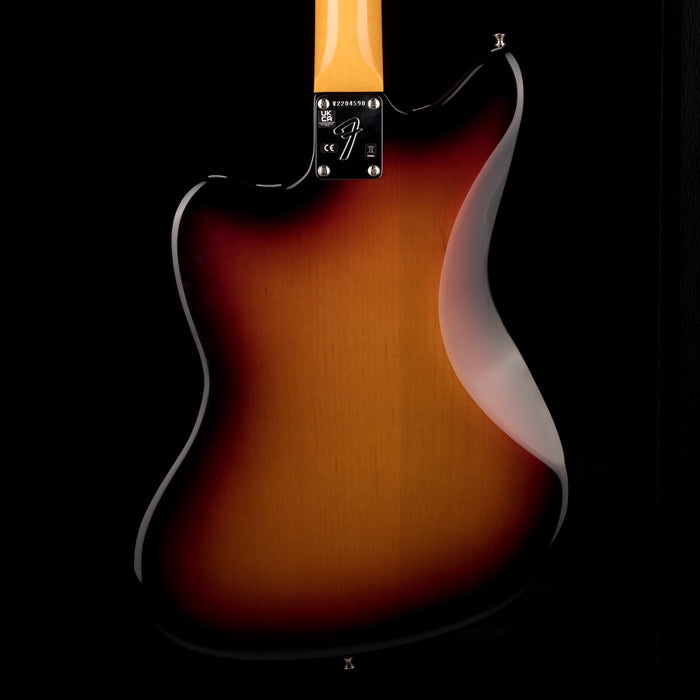 Fender American Vintage II 1966 Jazzmaster 3-Color Sunburst With Case B-Stock