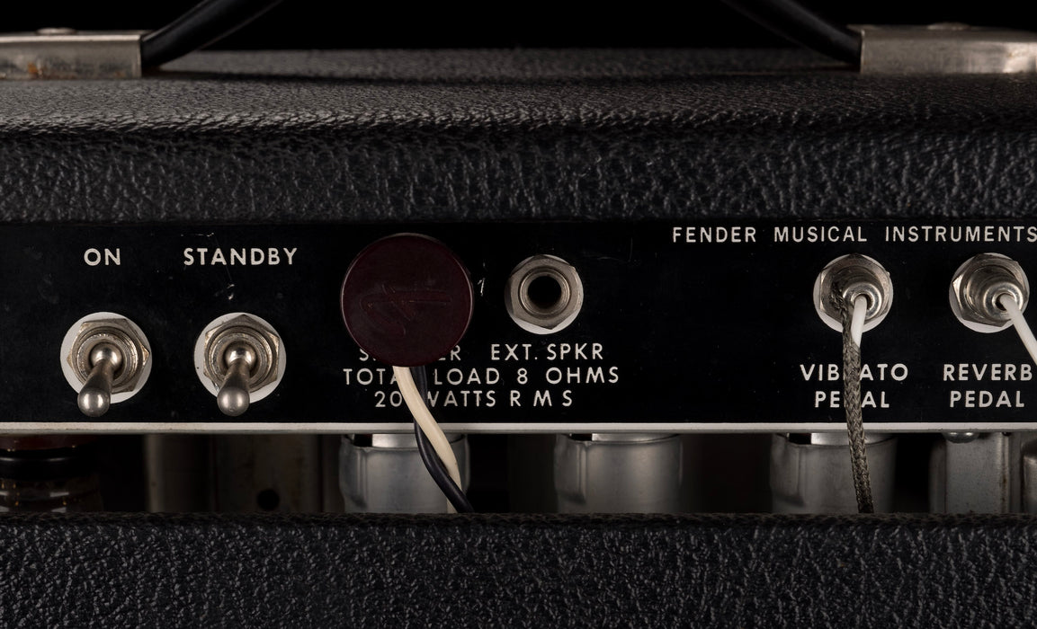 Pre Owned 1978 Fender Deluxe Reverb Guitar Amp Combo