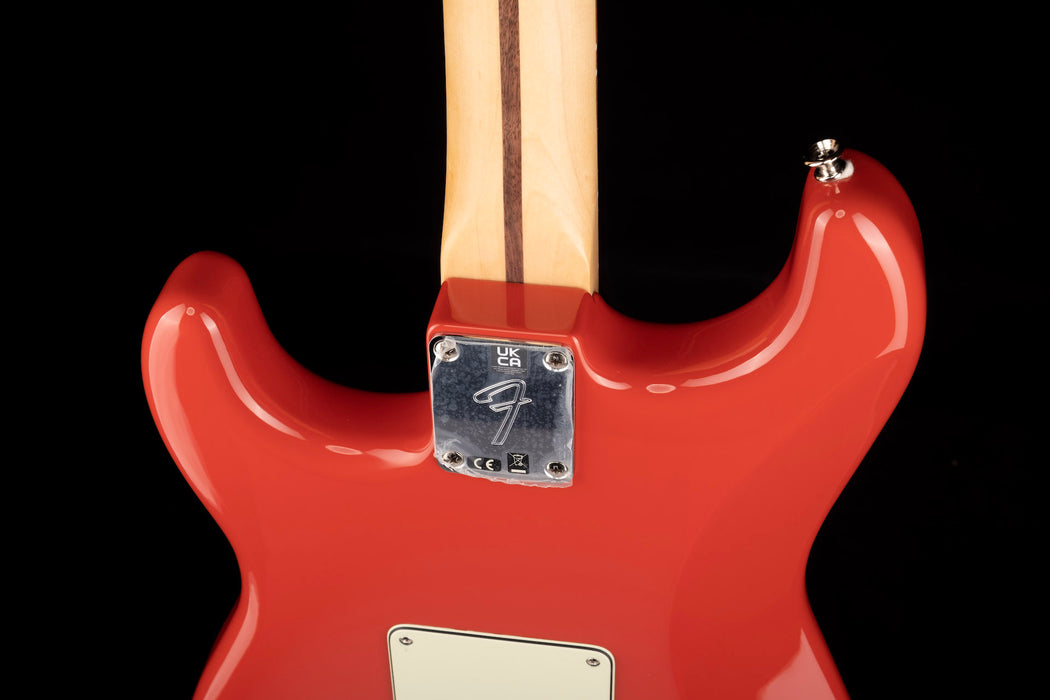 Fender Limited Edition Player Strat Pau Ferro Fingerboard Fiesta Red Electric Guitar