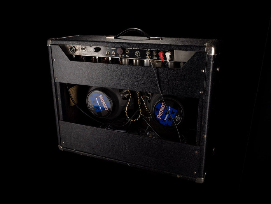 Pre Owned Vintage 1967 Fender Twin Reverb Guitar Amp Combo