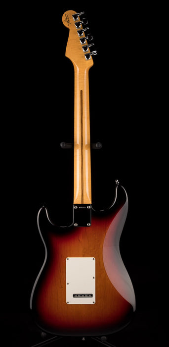 Pre Owned 2009 Fender Custom Shop Custom Deluxe Strat NOS 3-Tone Sunburst With Case