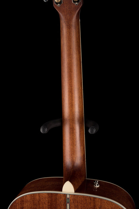 Fender Paramount PO 220E Orchestra Natrual with Case