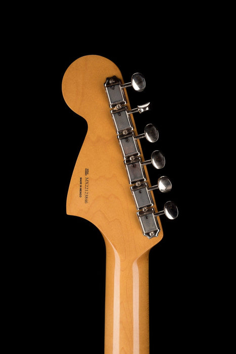 Used Fender Vintera '60s Jaguar 3-Color Sunburst With Gig Bag