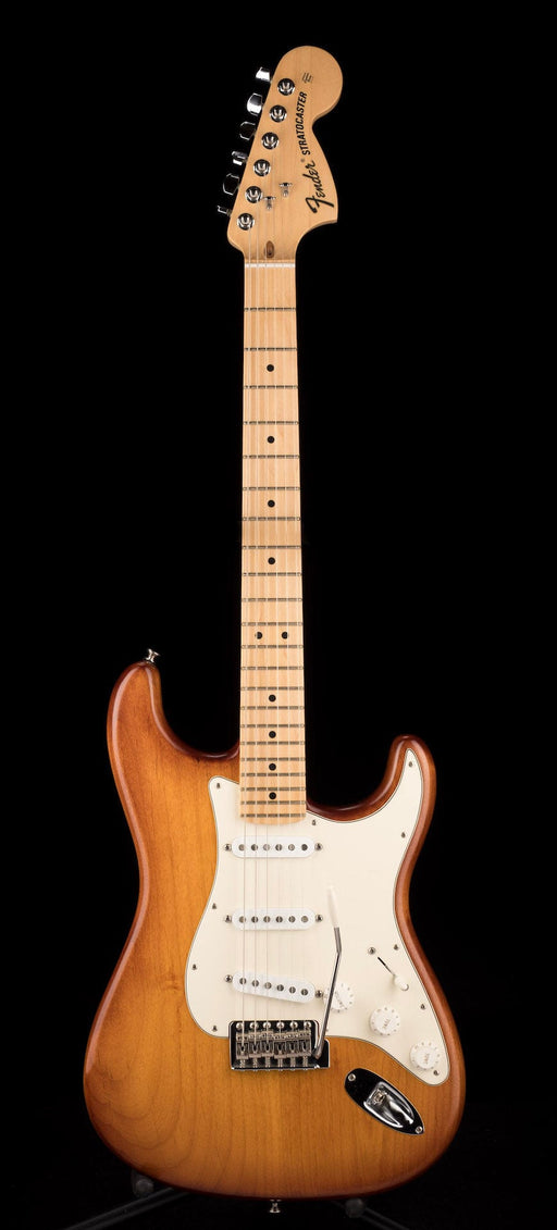 Used Fender FSR American Hand-Stained Nitro Stratocaster Honey Burst with Case