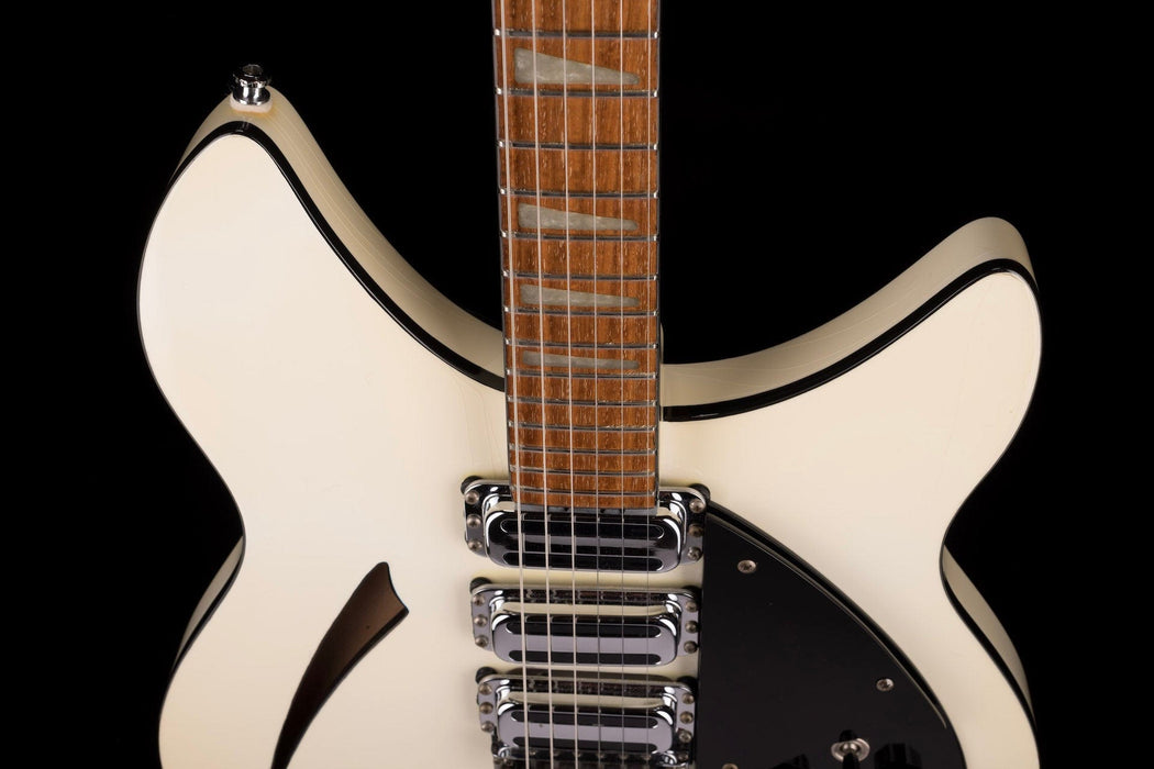 Pre Owned 1990 Rickenbacker 370WB White With Case