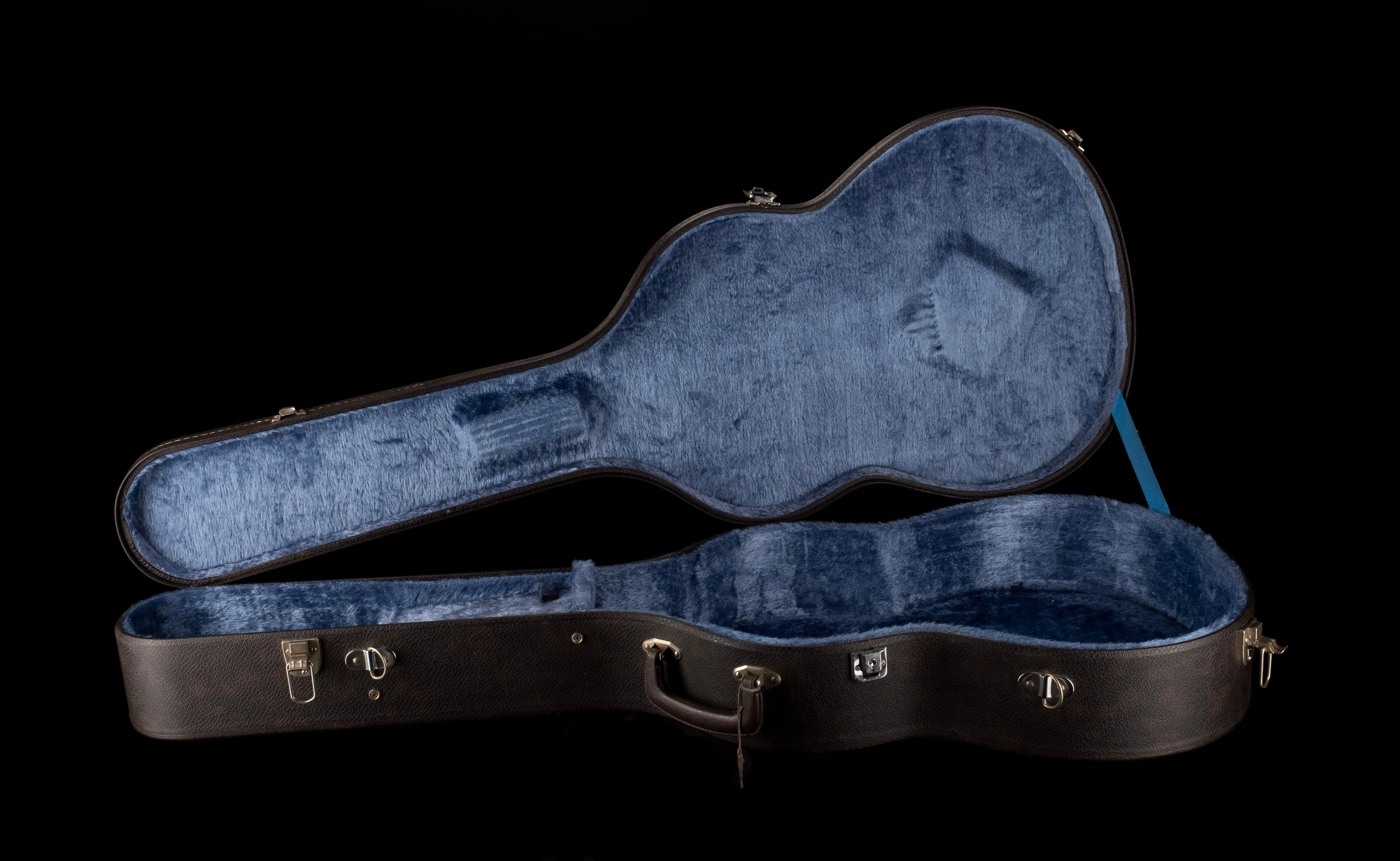 Used Yairi Classical Guitar Hardshell Case — Truetone Music