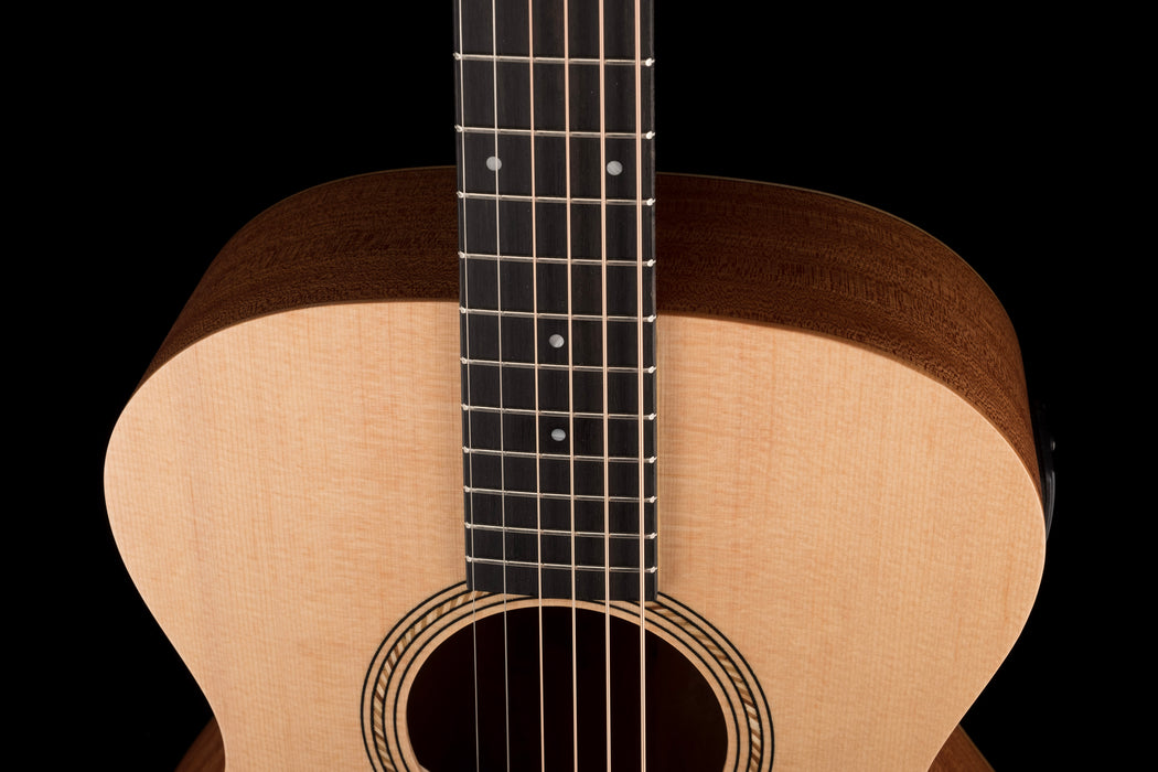 Taylor Academy 12e Left-Handed Acoustic Electric Guitar WIth Gig Bag