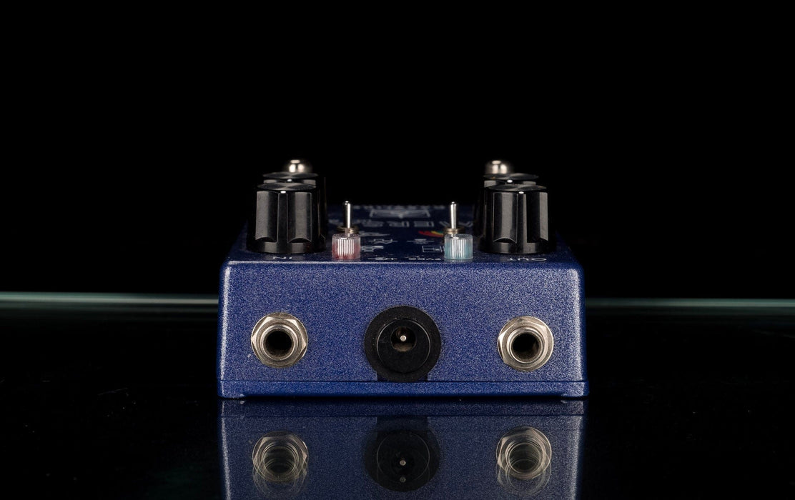 somersault pedal Used Caroline Guitar Company Somersault Lo-Fi Modulator Pedal — Truetone Music