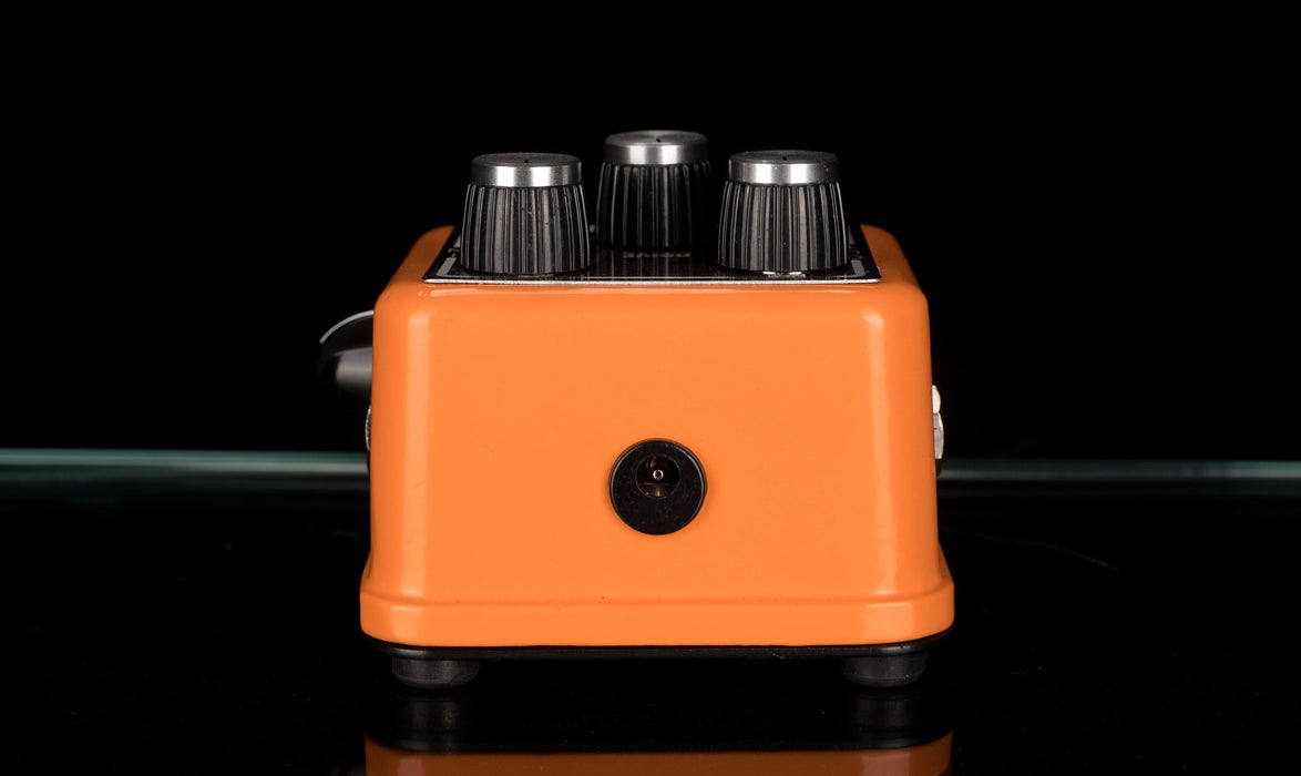 orange guitar pedal Tru-Fi Colordriver 9 Volt Version Overdrive Fuzz Guitar Pedal Orange — Truetone Music