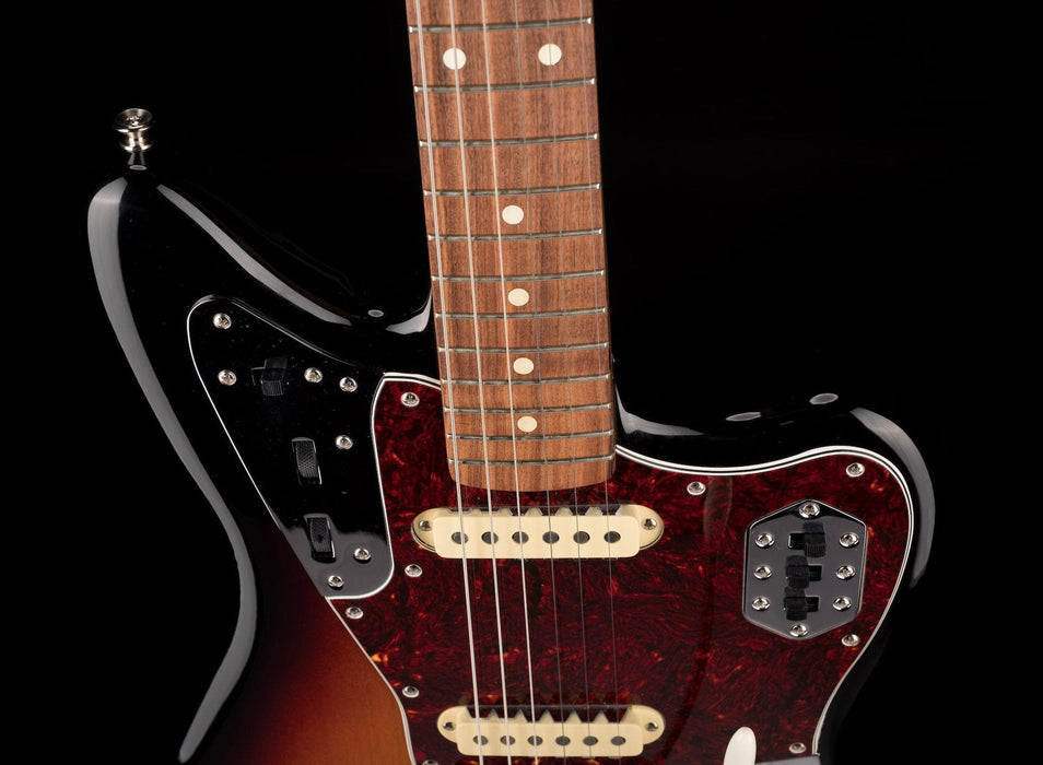 Used Fender Vintera '60s Jaguar 3-Color Sunburst With Gig Bag