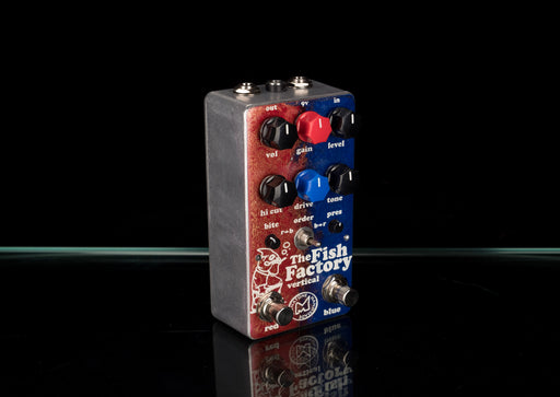 Menatone Fish Factory Vertical 2 Channel Dual Overdrive Red Snapper & Blue Collar