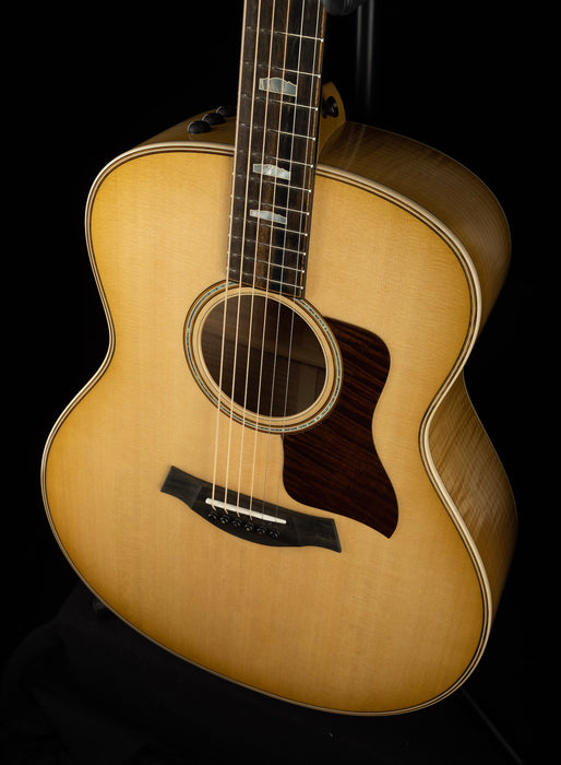 Taylor 618e Acoustic Electric Guitar Spruce/Maple