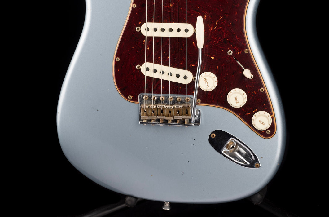 Fender Custom Shop Postmodern Stratocaster Journeyman Relic Faded Aged Blue Ice Metallic