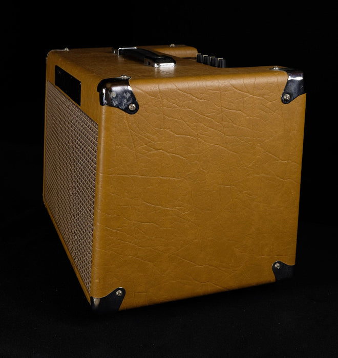 Used Ultrasound AG-30 Acoustic Guitar Amp Combo