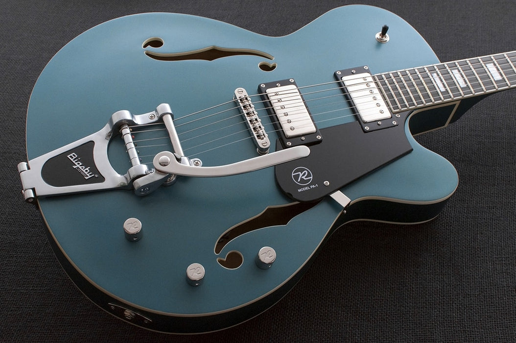 Reverend Pete Anderson PA-1 HB Custom Signature With Bigsby Satin Deep Sea Blue