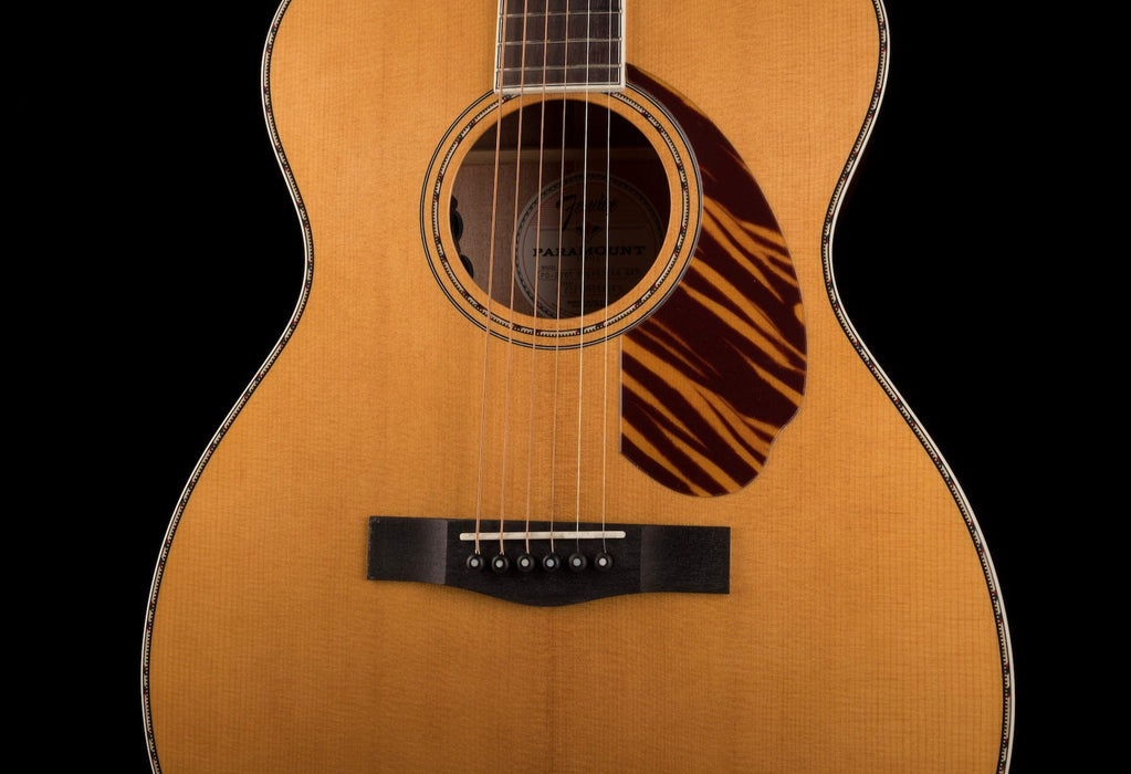 Fender Paramount PO 220E Orchestra Natrual with Case