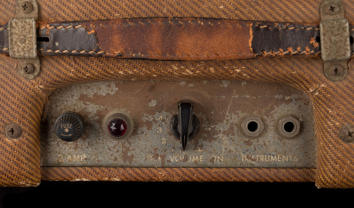 Pre Owned 1959 Fender Champion Tweed Guitar Amp Combo