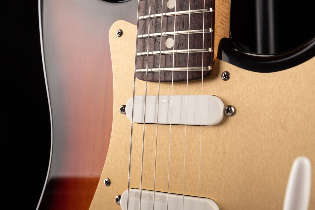 Pre Owned '96 Fender 50th Anniversary Stratocaster Plus 3-Tone Sunburst W Case