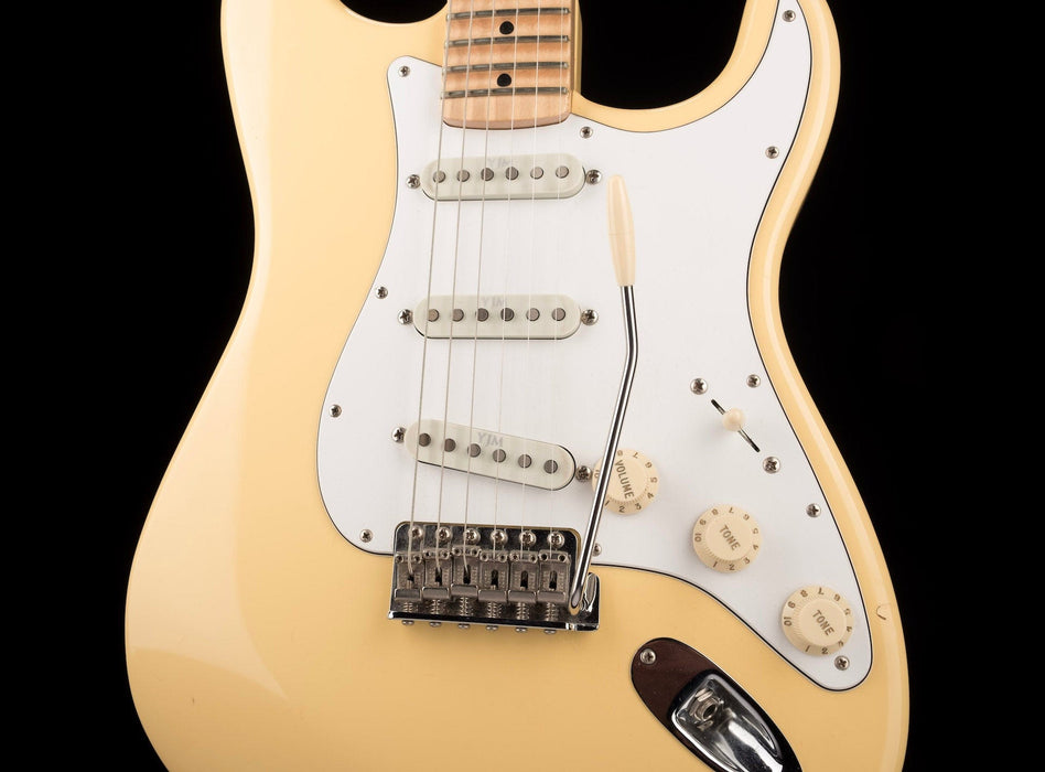 Used Fender Yngwie Malmsteen Stratocaster Vintage White with OHSC