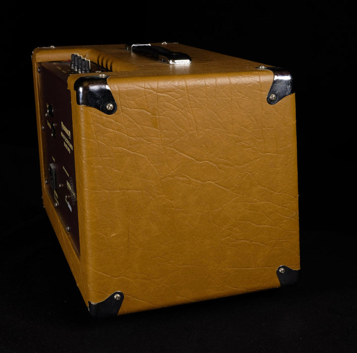 Used Ultrasound AG-30 Acoustic Guitar Amp Combo