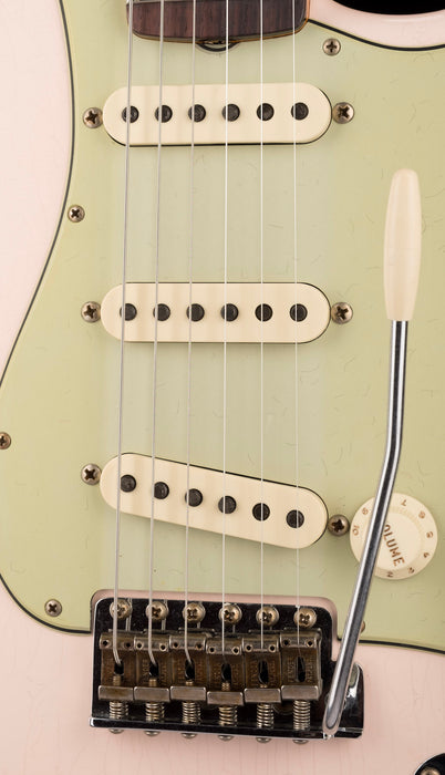 Fender Custom Shop 1960 Stratocaster Journeyman Relic Super Faded Aged Shell Pink