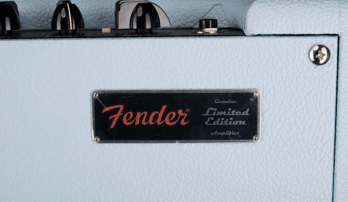Fender Special Run Blues Junior IV CREX Sonic Blue Guitar Amplifier