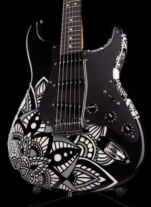 Pre-Owned Fender Custom Shop Masterbuilt Greg Fessler Madison Roy Nightshade Strat Electric Guitar
