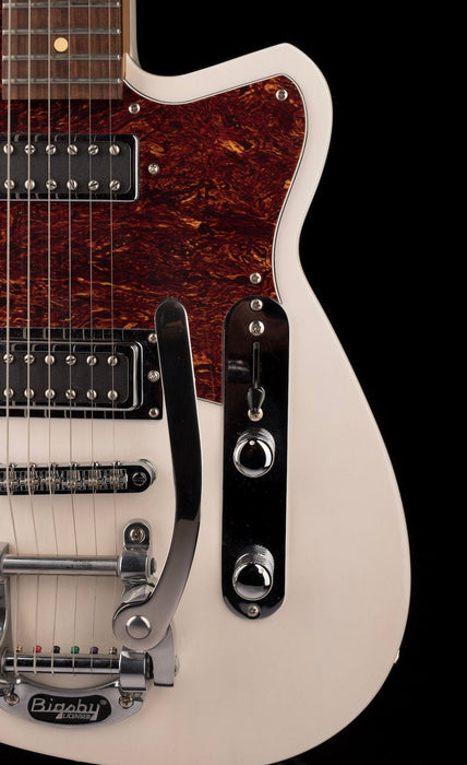 Pre Owned Reverend Flatroc RB White With Case