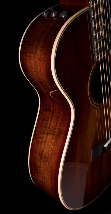 Taylor K22ce 12-Fret Acoustic Electric Guitar With Case