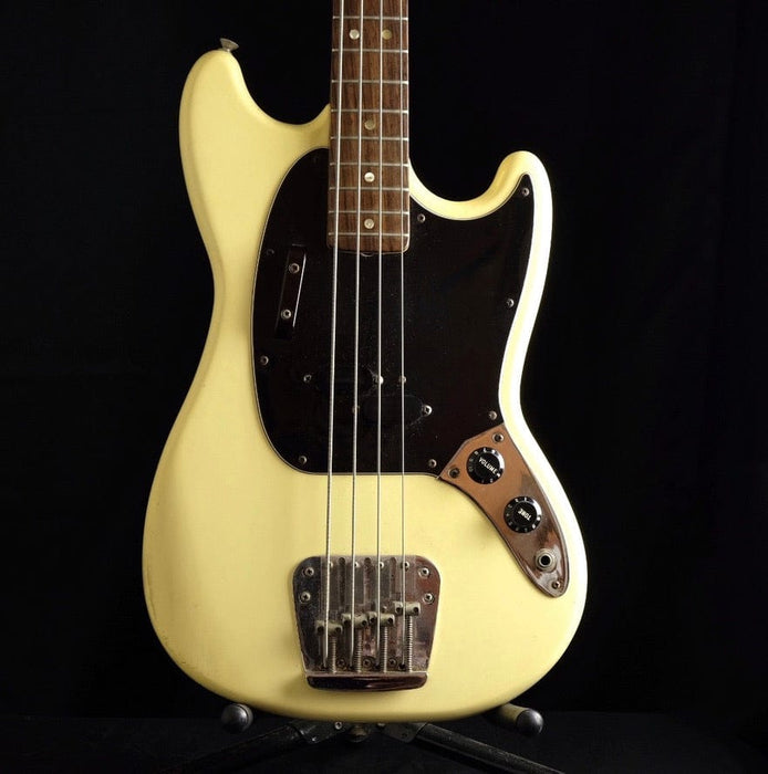Vintage 1977 Fender Mustang Short Scale Bass White w/ OHSC