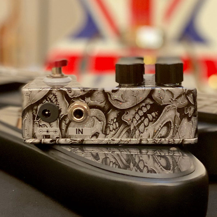 Flattley Boutique Effect Pedals Platinum Series Bass Nirvana Analogue Delay Bass Pedal