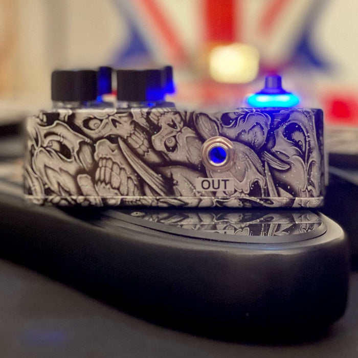 Flattley Boutique Effect Pedals Platinum Series Bass Nirvana Analogue Delay Bass Pedal