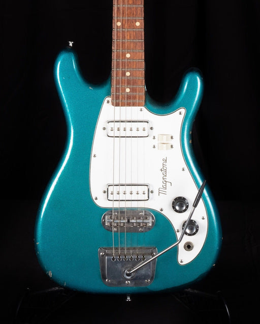 Used 1960 Magnatone Zephyr Electric Guitar Owned/Played by Billie Joe Armstrong of Green Day