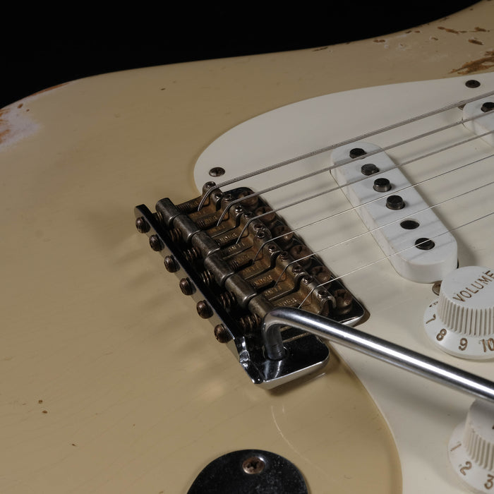Fender Custom Shop 1956 Stratocaster Heavy Relic Desert Sand