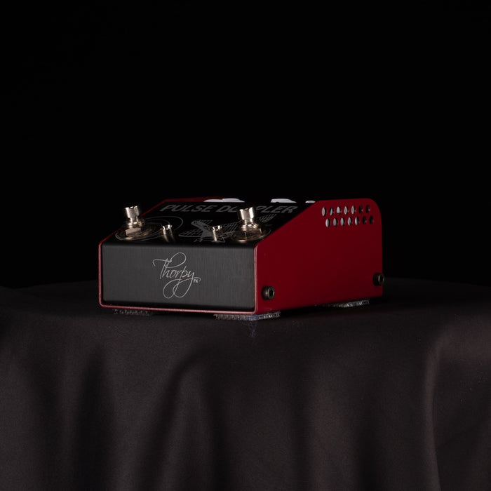 Used ThorpyFX Pulse Doppler Phaser Vibrato Tremolo Guitar Effect Pedal With Box