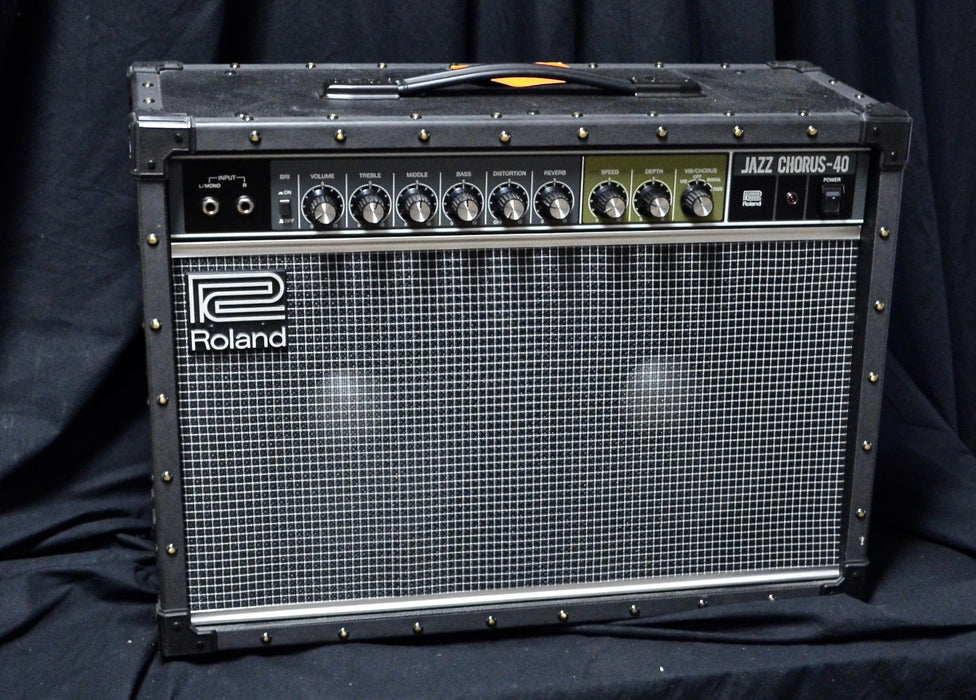 Used Roland JC-40 Jazz Chorus Guitar Amplifier Combo