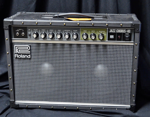 Used Roland JC-40 Jazz Chorus Guitar Amplifier Combo