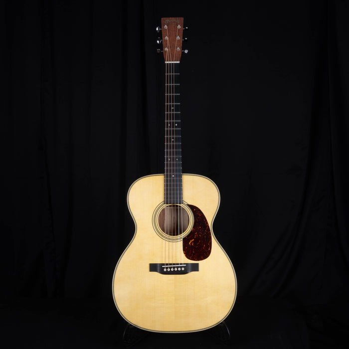 Martin Custom Shop 000 Size 28 Style Guatemalan Rosewood with Engelmann Spruce Top