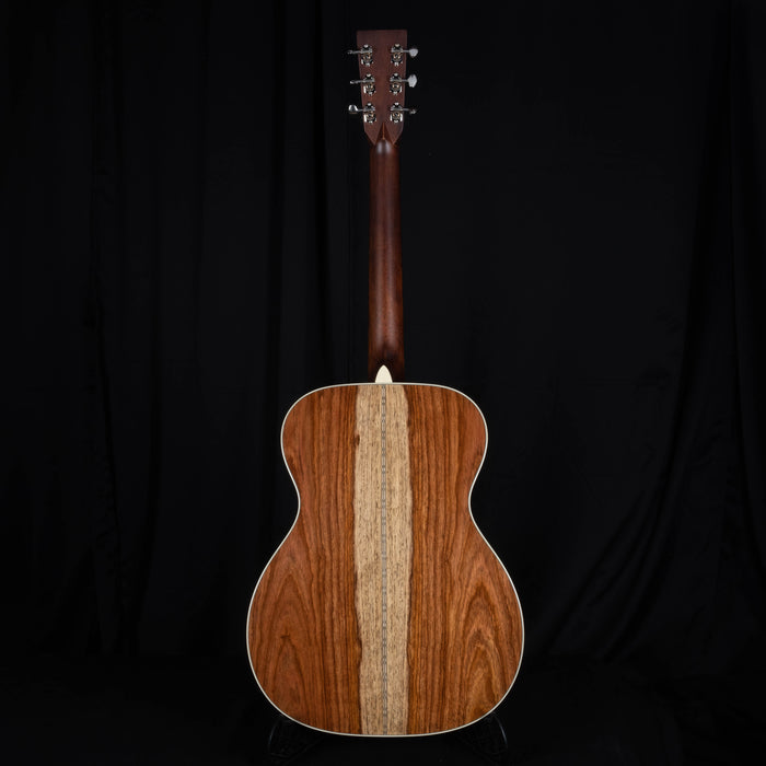 Martin Custom Shop 000 Size 28 Style Guatemalan Rosewood with Engelmann Spruce Top