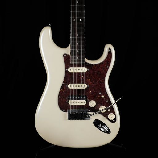 Pre Owned '14 Fender American Deluxe Stratocaster HSS Olympic Pearl Electric Guitar OHSC