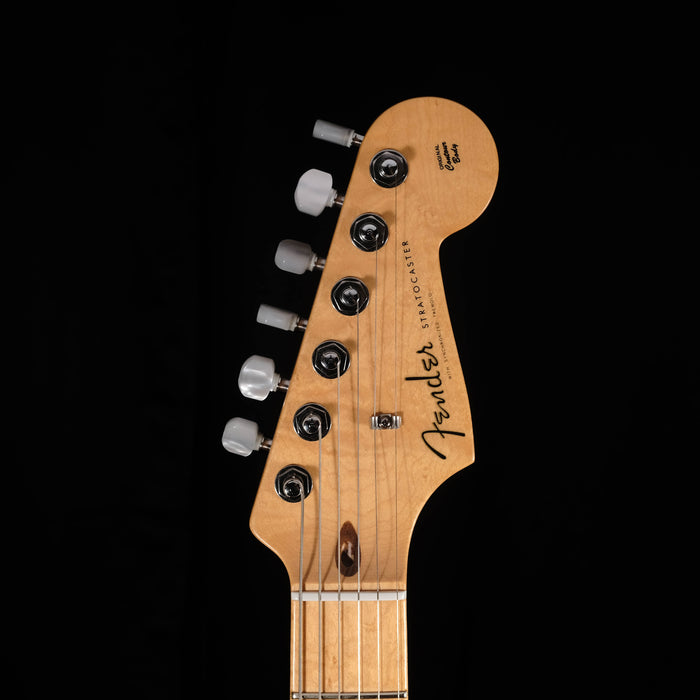 Pre Owned 2012 Fender Custom Shop Custom Deluxe Stratocaster Quilt Maple w/ OHSC