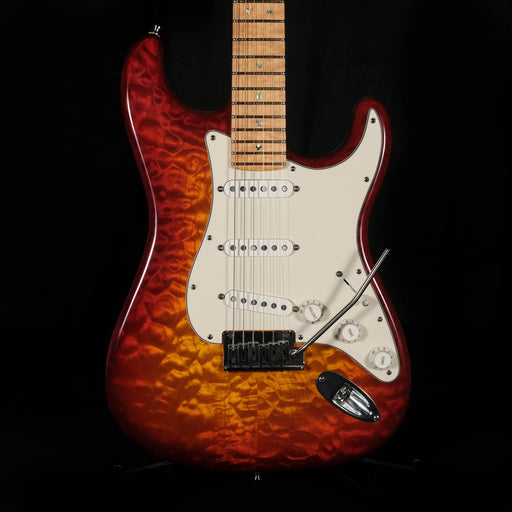 Pre Owned 2012 Fender Custom Shop Custom Deluxe Stratocaster Quilt Maple w/ OHSC