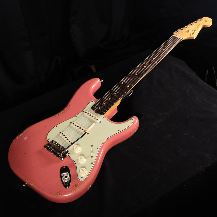 Fender Custom Shop Limited Edition 1960 Stratocaster Relic Faded Tahitian Coral Electric Guitar