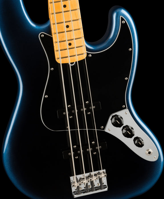 Fender American Professional II Jazz Bass Maple Fingerboard Dark Night With Case