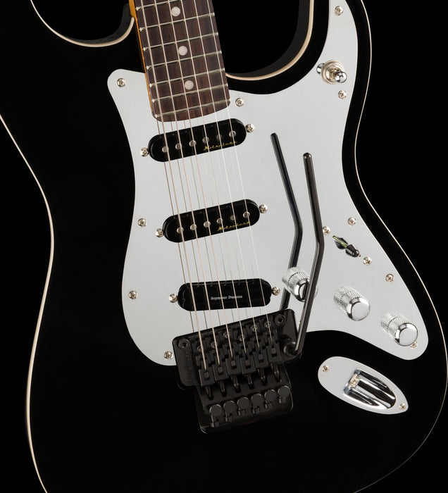 Fender Tom Morello "Soul Power" Stratocaster Rosewood Fingerboard Black Electric Guitar