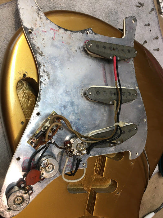 Vintage 1966 Fender Stratocaster Refinished Gold Refin With Case