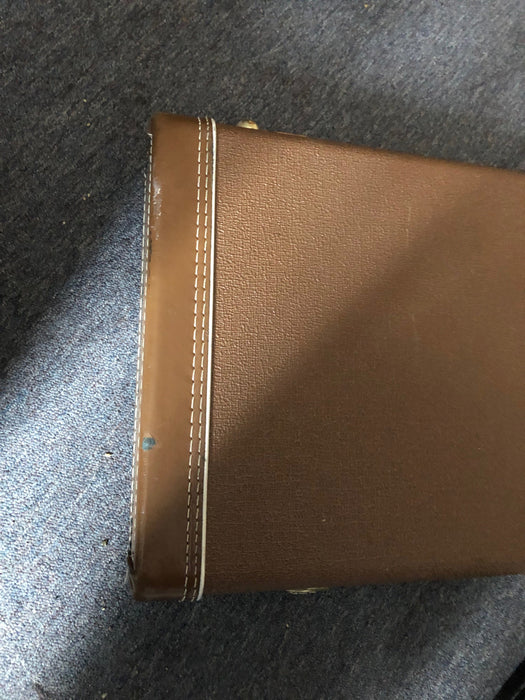 Used Fender Deluxe Hardshell Bass Case Brown Tolex USA Made G&G