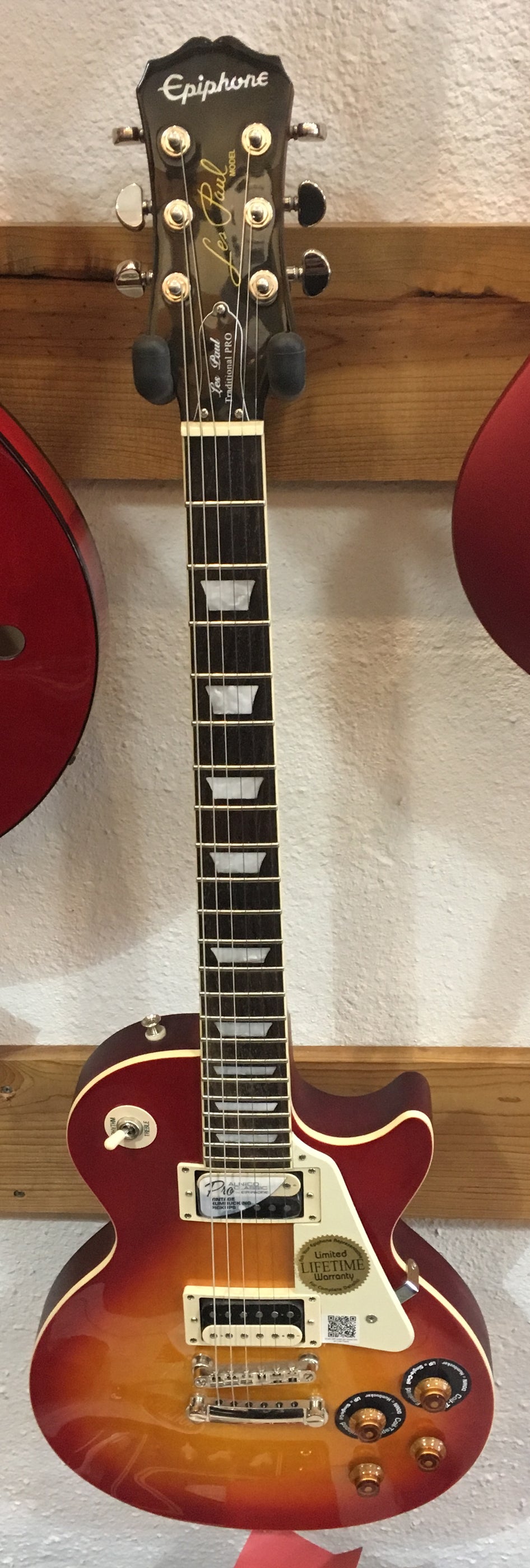 Epiphone Les Paul Traditional PRO Electric Guitar — Truetone Music