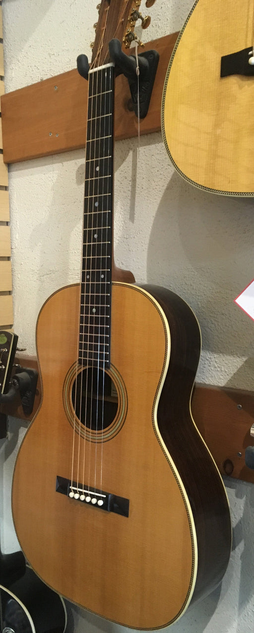 Used M.E. Brune 000 No.9 Acoustic Guitar With Case